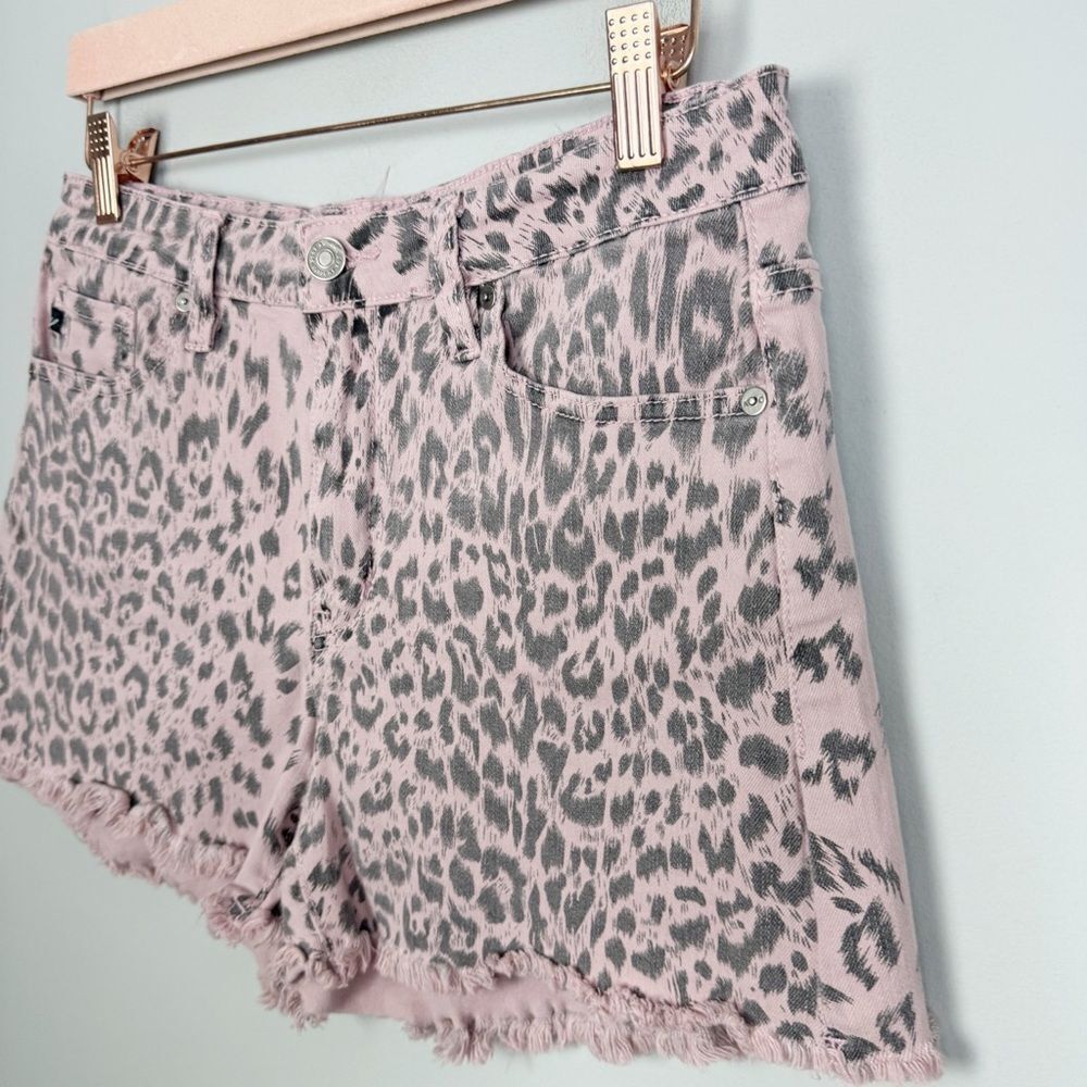 KANCAN | Ellie Blush Pink Leopard Denim Shorts Fray Hem Women’s Size Large - Picture 3 of 9